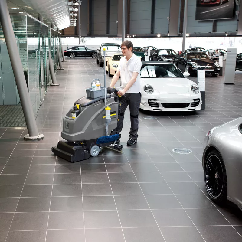 showrooms cleaning